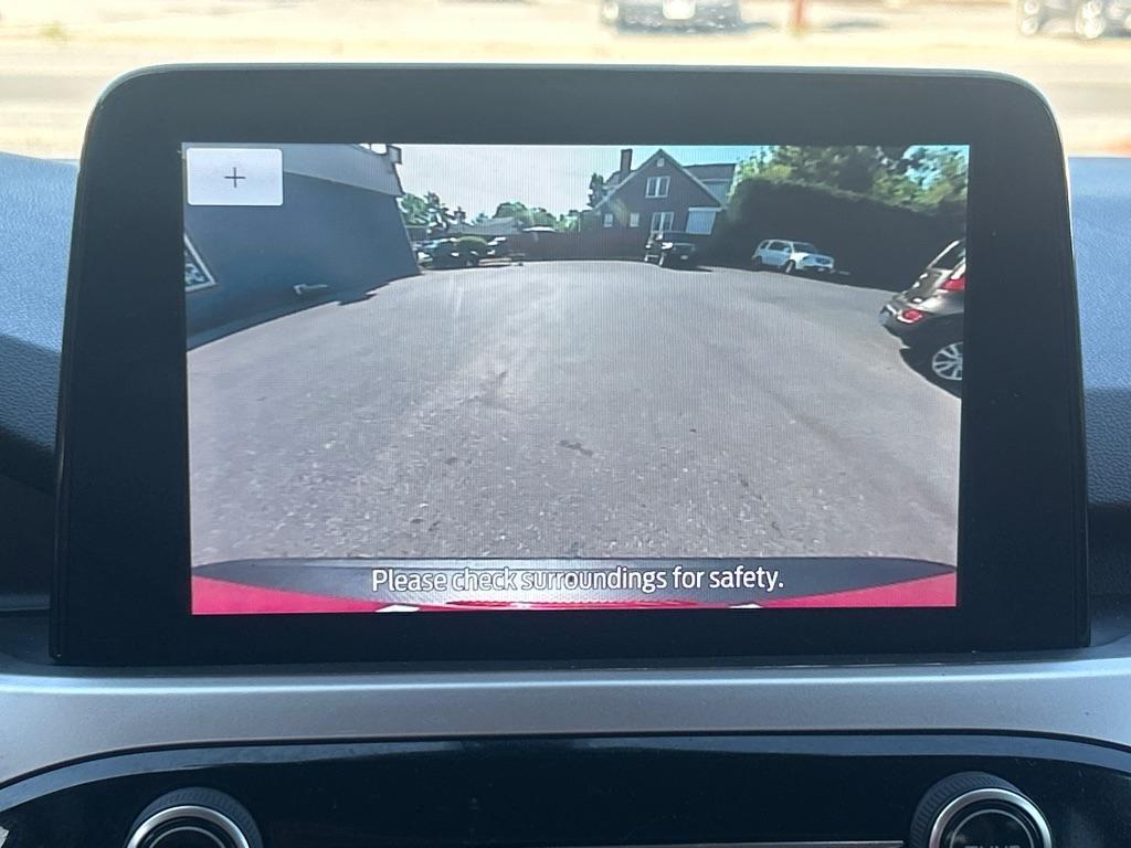 2020 RED FORD ESCAPE SE (1FMCU0G65LU) with an 1.5L engine, Automatic transmission, located at 2514 Williamson Rd NE, Roanoke, VA, 24012, (540) 265-7770, 37.294636, -79.936249 - NO CREDIT CHECK FINANCING WITH ONLY $4200 DOWN PAYMENT!!!! Check out our website www.needausedvehicle.com for our No Credit Check/ In House Financing options!! No Credit Check Available!!! In House Financing Available!!! All Clean Title Vehicles (no Salvaged or flooded vehicles ever on our lot)! - Photo#11