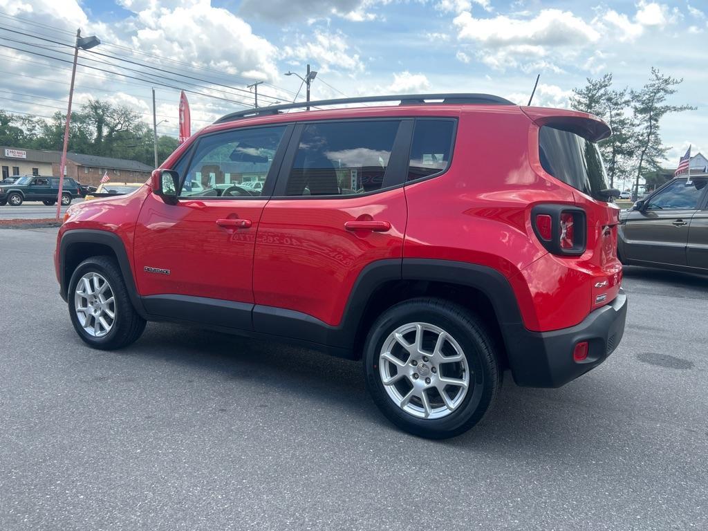 2020 RED JEEP RENEGADE LATITUDE (ZACNJBBB0LP) with an 2.4L engine, Automatic transmission, located at 2514 Williamson Rd NE, Roanoke, VA, 24012, (540) 265-7770, 37.294636, -79.936249 - NO CREDIT CHECK FINANCING WITH ONLY $4200 DOWN PAYMENT!!!! Check out our website www.needausedvehicle.com for our No Credit Check/ In House Financing options!! No Credit Check Available!!! In House Financing Available!!! All Clean Title Vehicles (no Salvaged or flooded vehicles ever on our lot)! - Photo#1