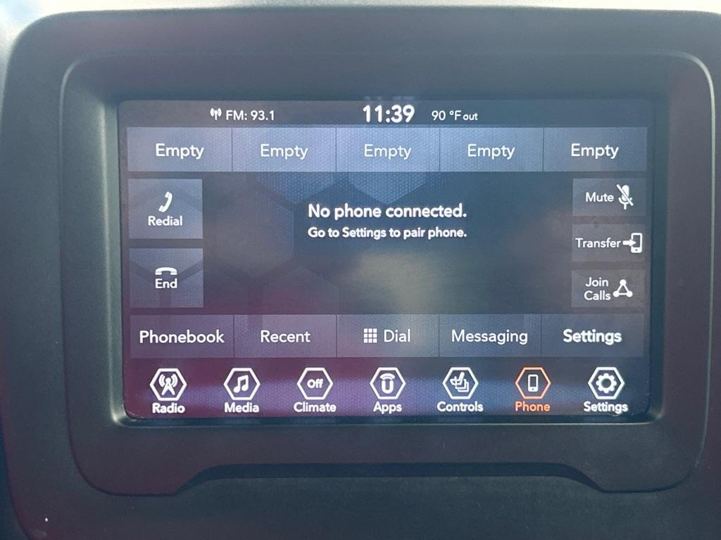 2020 RED JEEP RENEGADE LATITUDE (ZACNJBBB0LP) with an 2.4L engine, Automatic transmission, located at 2514 Williamson Rd NE, Roanoke, VA, 24012, (540) 265-7770, 37.294636, -79.936249 - NO CREDIT CHECK FINANCING WITH ONLY $4200 DOWN PAYMENT!!!! Check out our website www.needausedvehicle.com for our No Credit Check/ In House Financing options!! No Credit Check Available!!! In House Financing Available!!! All Clean Title Vehicles (no Salvaged or flooded vehicles ever on our lot)! - Photo#13