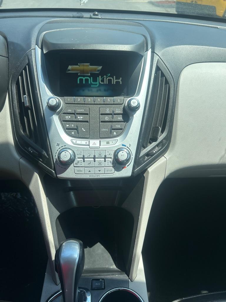 2015 GOLD CHEVROLET EQUINOX LT (2GNALCEKXF1) with an 2.4L engine, Automatic transmission, located at 2514 Williamson Rd NE, Roanoke, VA, 24012, (540) 265-7770, 37.294636, -79.936249 - Photo#9