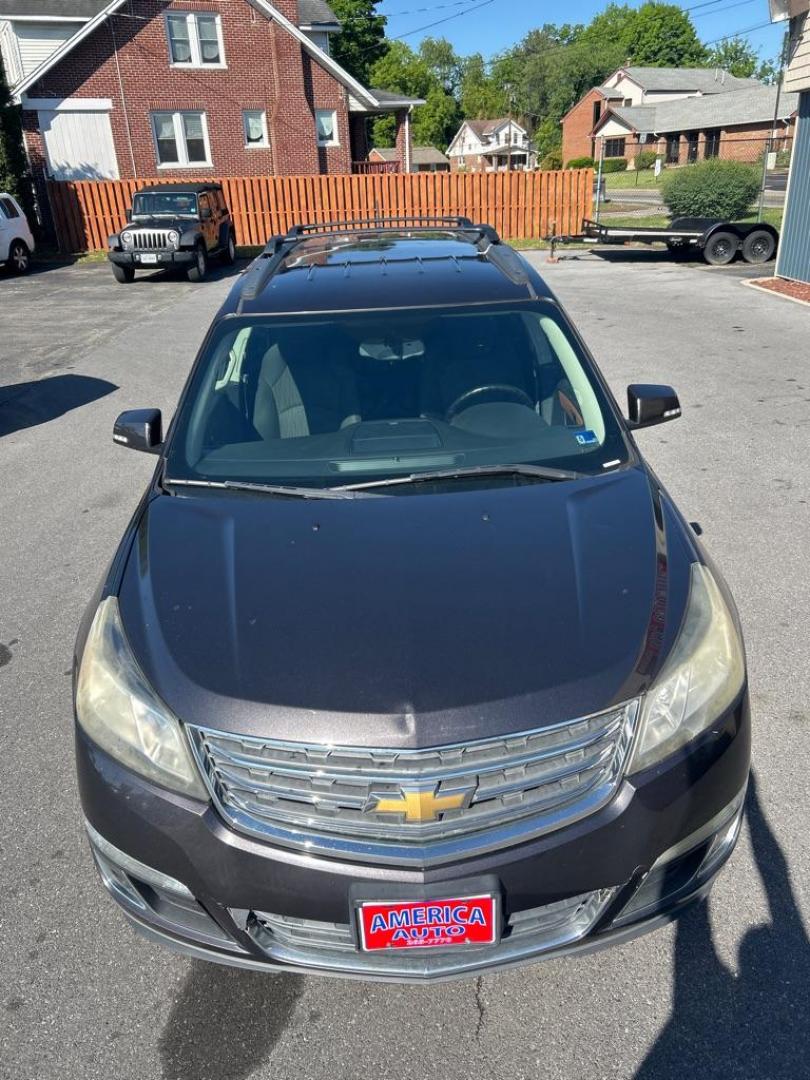 2015 GRAY CHEVROLET TRAVERSE LT (1GNKVGKD5FJ) with an 3.6L engine, Automatic transmission, located at 2514 Williamson Rd NE, Roanoke, VA, 24012, (540) 265-7770, 37.294636, -79.936249 - NO CREDIT CHECK FINANCING WITH ONLY $2200 DOWN PAYMENT!!!! Check out our website www.needausedvehicle.com for our No Credit Check/ In House Financing options!! No Credit Check Available!!! In House Financing Available!!! All Clean Title Vehicles (no Salvaged or flooded vehicles ever on our lot)!- Photo#10