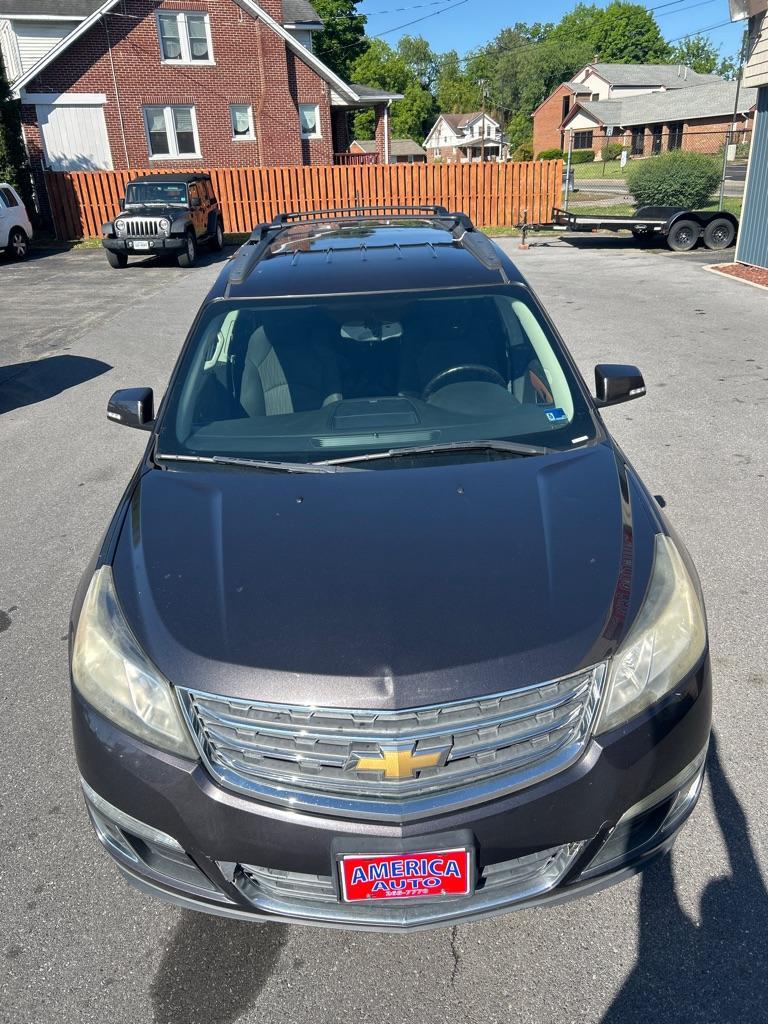 2015 GRAY CHEVROLET TRAVERSE LT (1GNKVGKD5FJ) with an 3.6L engine, Automatic transmission, located at 2514 Williamson Rd NE, Roanoke, VA, 24012, (540) 265-7770, 37.294636, -79.936249 - NO CREDIT CHECK FINANCING WITH ONLY $2700 DOWN PAYMENT!!!! Check out our website www.needausedvehicle.com for our No Credit Check/ In House Financing options!! No Credit Check Available!!! In House Financing Available!!! All Clean Title Vehicles (no Salvaged or flooded vehicles ever on our lot)! - Photo#10