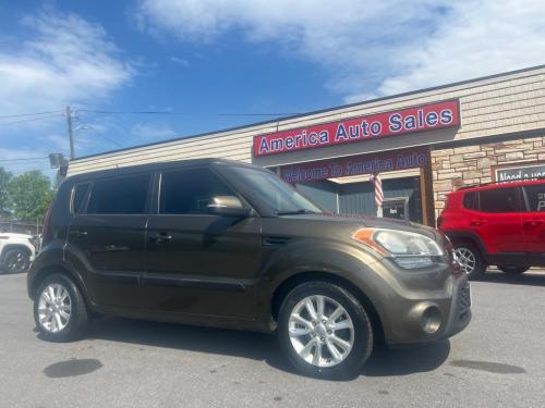 2013 KIA SOUL +