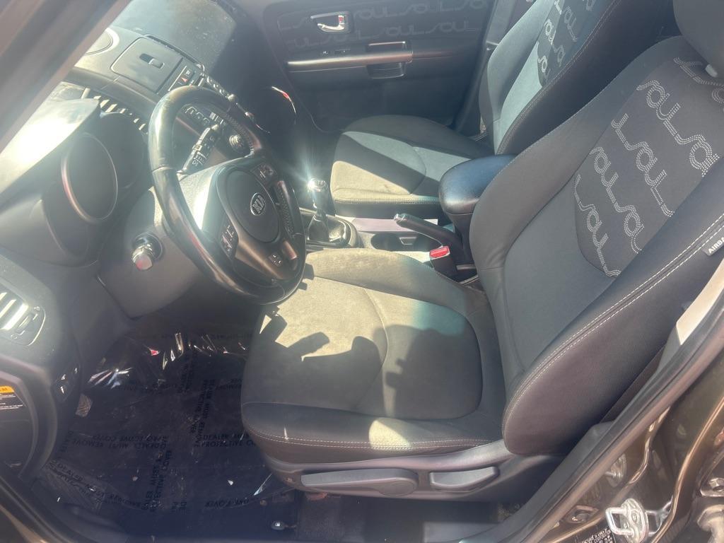 2013 GREEN KIA SOUL + (KNDJT2A69D7) with an 2.0L engine, 6-Speed Manual transmission, located at 2514 Williamson Rd NE, Roanoke, VA, 24012, (540) 265-7770, 37.294636, -79.936249 - NO CREDIT CHECK FINANCING WITH ONLY $2000 DOWN PAYMENT!!!! Check out our website www.needausedvehicle.com for our No Credit Check/ In House Financing options!! No Credit Check Available!!! In House Financing Available!!! All Clean Title Vehicles (no Salvaged or flooded vehicles ever on our lot)! - Photo#8