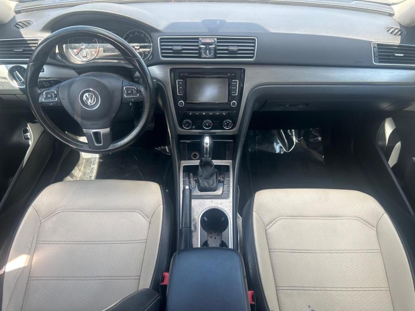 2014 BLACK VOLKSWAGEN PASSAT SE (1VWBT7A30EC) with an 1.8L engine, Automatic transmission, located at 2514 Williamson Rd NE, Roanoke, VA, 24012, (540) 265-7770, 37.294636, -79.936249- Photo#3