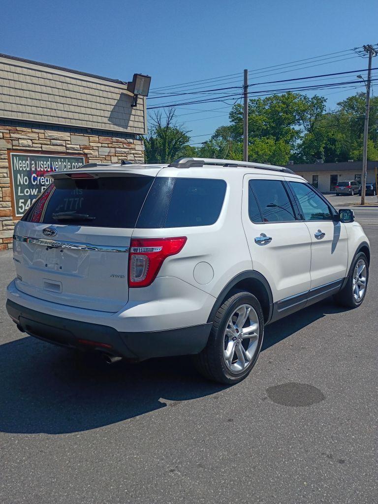 2011 WHITE FORD EXPLORER LIMITED (1FMHK8F81BG) with an 3.5L engine, Automatic transmission, located at 2514 Williamson Rd NE, Roanoke, VA, 24012, (540) 265-7770, 37.294636, -79.936249 - NO CREDIT CHECK FINANCING WITH ONLY $3500 DOWN PAYMENT!!!! Check out our website www.needausedvehicle.com for our No Credit Check/ In House Financing options!! No Credit Check Available!!! In House Financing Available!!! All Clean Title Vehicles (no Salvaged or flooded vehicles ever on our lot)! - Photo#3