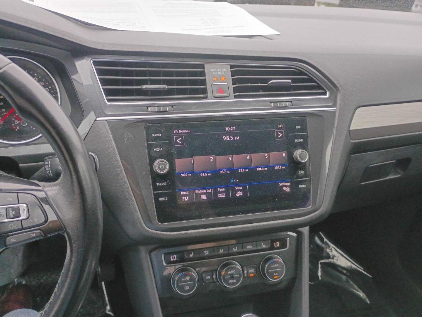 2018 WHITE VOLKSWAGEN TIGUAN SE (3VV2B7AX9JM) with an 2.0L engine, Automatic transmission, located at 2514 Williamson Rd NE, Roanoke, VA, 24012, (540) 265-7770, 37.294636, -79.936249 - NO CREDIT CHECK FINANCING WITH ONLY $3800 DOWN PAYMENT!!!! Check out our website www.needausedvehicle.com for our No Credit Check/ In House Financing options!! No Credit Check Available!!! In House Financing Available!!! All Clean Title Vehicles (no Salvaged or flooded vehicles ever on our lot)! - Photo#8
