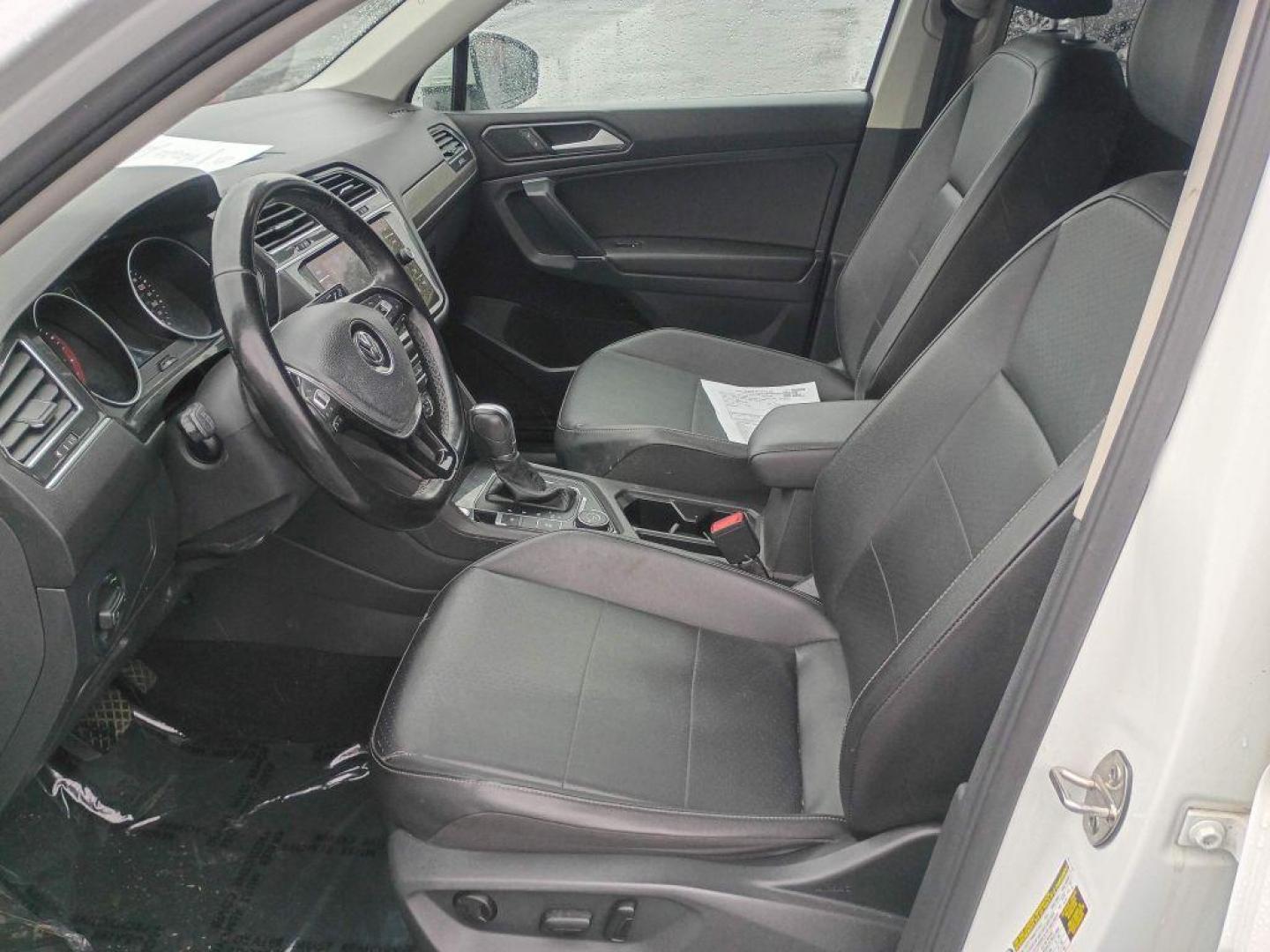 2018 WHITE VOLKSWAGEN TIGUAN SE (3VV2B7AX9JM) with an 2.0L engine, Automatic transmission, located at 2514 Williamson Rd NE, Roanoke, VA, 24012, (540) 265-7770, 37.294636, -79.936249 - NO CREDIT CHECK FINANCING WITH ONLY $3800 DOWN PAYMENT!!!! Check out our website www.needausedvehicle.com for our No Credit Check/ In House Financing options!! No Credit Check Available!!! In House Financing Available!!! All Clean Title Vehicles (no Salvaged or flooded vehicles ever on our lot)! - Photo#9