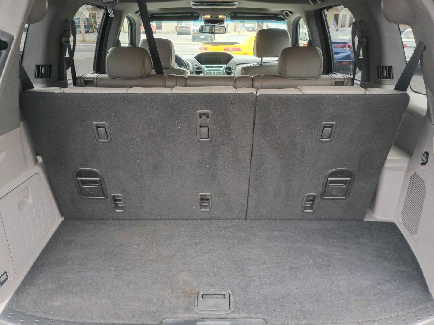 2011 BLUE HONDA PILOT TOURING (5FNYF3H94BB) with an 3.5L engine, Automatic transmission, located at 2514 Williamson Rd NE, Roanoke, VA, 24012, (540) 265-7770, 37.294636, -79.936249 - NO CREDIT CHECK FINANCING WITH ONLY $2700 DOWN PAYMENT!!!! Check out our website www.needausedvehicle.com for our No Credit Check/ In House Financing options!! No Credit Check Available!!! In House Financing Available!!! All Clean Title Vehicles (no Salvaged or flooded vehicles ever on our lot)! - Photo#8