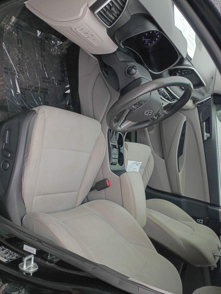 2021 BLACK HYUNDAI TUCSON LIMITED (KM8J3CA44MU) with an 2.0L engine, Automatic transmission, located at 2514 Williamson Rd NE, Roanoke, VA, 24012, (540) 265-7770, 37.294636, -79.936249 - NO CREDIT CHECK FINANCING WITH ONLY $4200 DOWN PAYMENT!!!! Check out our website www.needausedvehicle.com for our No Credit Check/ In House Financing options!! No Credit Check Available!!! In House Financing Available!!! All Clean Title Vehicles (no Salvaged or flooded vehicles ever on our lot)! - Photo#4