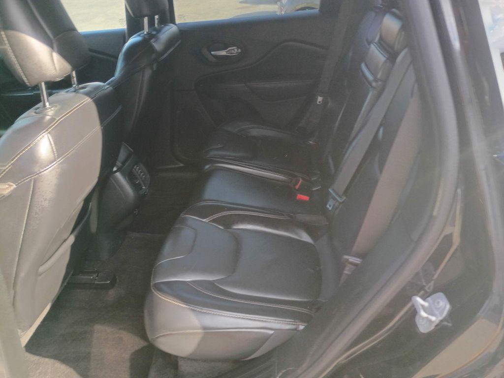 2016 BLACK JEEP CHEROKEE LIMITED (1C4PJMDS3GW) with an 3.2L engine, Automatic transmission, located at 2514 Williamson Rd NE, Roanoke, VA, 24012, (540) 265-7770, 37.294636, -79.936249 - NO CREDIT CHECK FINANCING WITH ONLY $3200 DOWN PAYMENT!!!! Check out our website www.needausedvehicle.com for our No Credit Check/ In House Financing options!! No Credit Check Available!!! In House Financing Available!!! All Clean Title Vehicles (no Salvaged or flooded vehicles ever on our lot)! - Photo#5