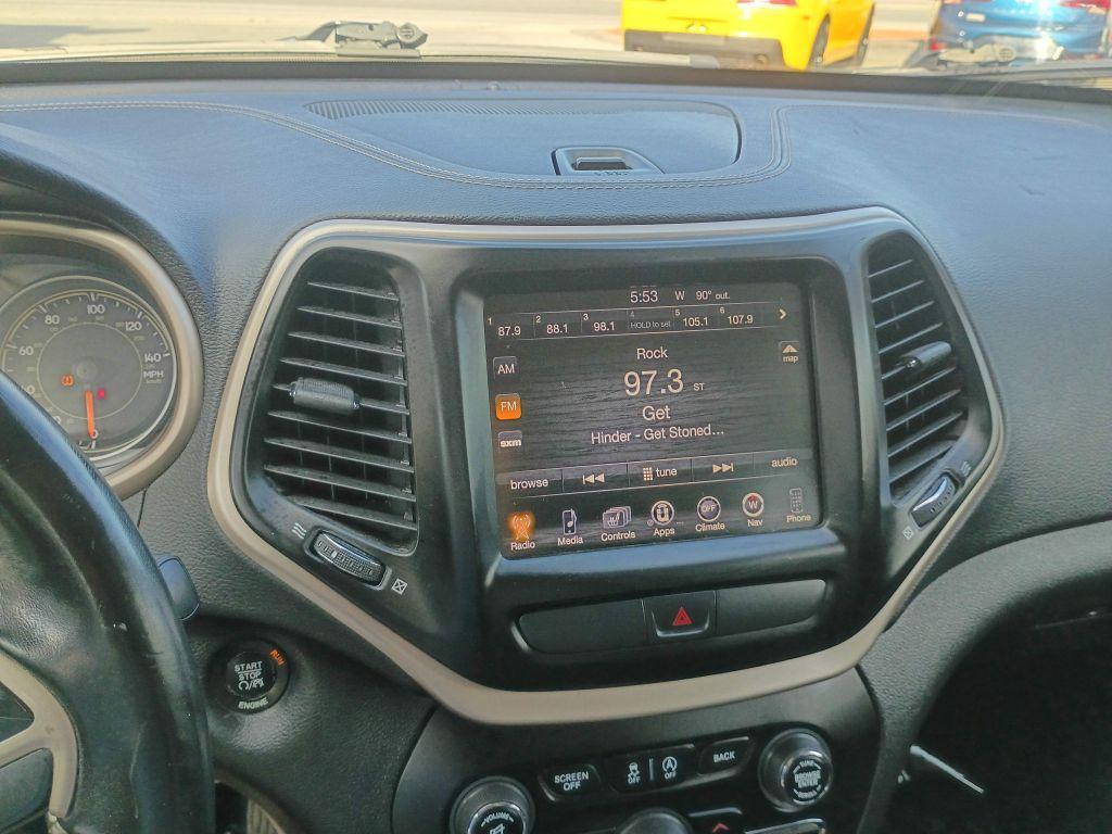 2016 BLACK JEEP CHEROKEE LIMITED (1C4PJMDS3GW) with an 3.2L engine, Automatic transmission, located at 2514 Williamson Rd NE, Roanoke, VA, 24012, (540) 265-7770, 37.294636, -79.936249 - NO CREDIT CHECK FINANCING WITH ONLY $3200 DOWN PAYMENT!!!! Check out our website www.needausedvehicle.com for our No Credit Check/ In House Financing options!! No Credit Check Available!!! In House Financing Available!!! All Clean Title Vehicles (no Salvaged or flooded vehicles ever on our lot)! - Photo#9