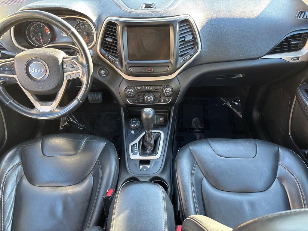 2016 BLACK JEEP CHEROKEE LIMITED (1C4PJMDS3GW) with an 3.2L engine, Automatic transmission, located at 2514 Williamson Rd NE, Roanoke, VA, 24012, (540) 265-7770, 37.294636, -79.936249 - NO CREDIT CHECK FINANCING WITH ONLY $2600 DOWN PAYMENT!!!! Check out our website www.needausedvehicle.com for our No Credit Check/ In House Financing options!! No Credit Check Available!!! In House Financing Available!!! All Clean Title Vehicles (no Salvaged or flooded vehicles ever on our lot)!- Photo#5