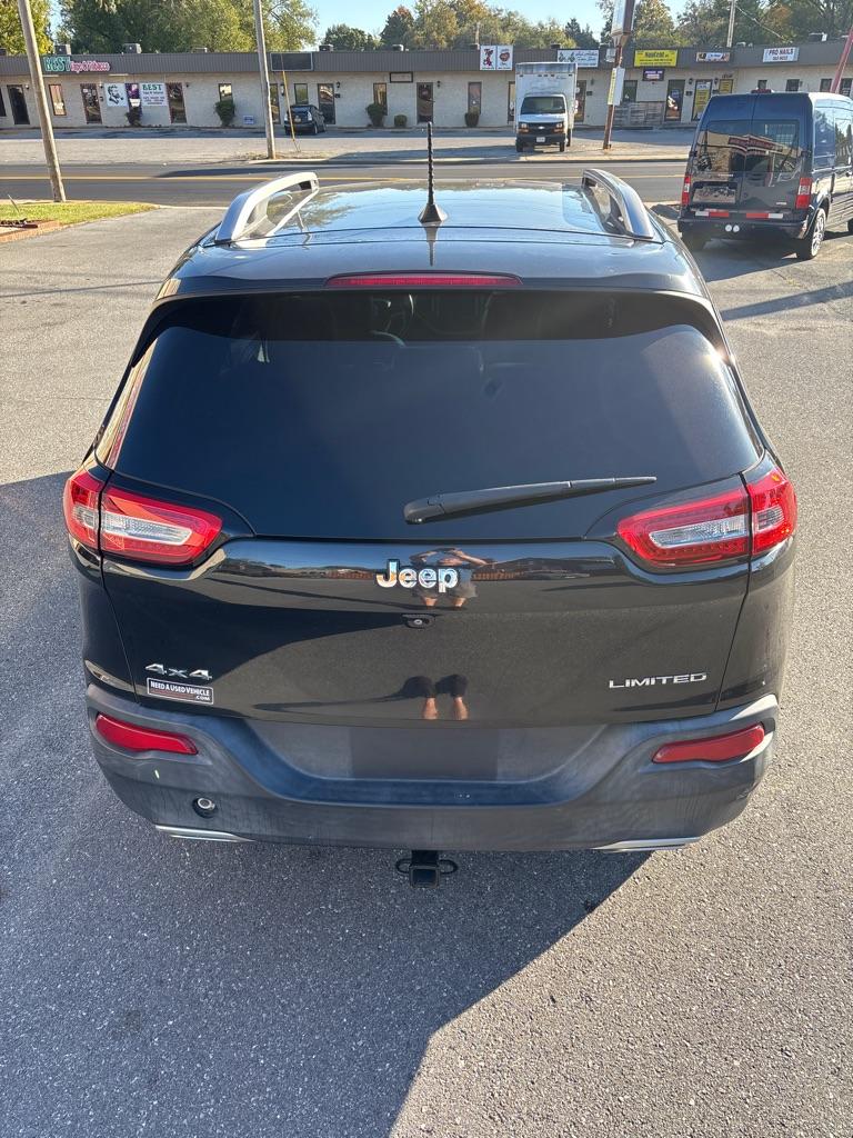 2016 BLACK JEEP CHEROKEE LIMITED (1C4PJMDS3GW) with an 3.2L engine, Automatic transmission, located at 2514 Williamson Rd NE, Roanoke, VA, 24012, (540) 265-7770, 37.294636, -79.936249 - NO CREDIT CHECK FINANCING WITH ONLY $2600 DOWN PAYMENT!!!! Check out our website www.needausedvehicle.com for our No Credit Check/ In House Financing options!! No Credit Check Available!!! In House Financing Available!!! All Clean Title Vehicles (no Salvaged or flooded vehicles ever on our lot)!- Photo#11