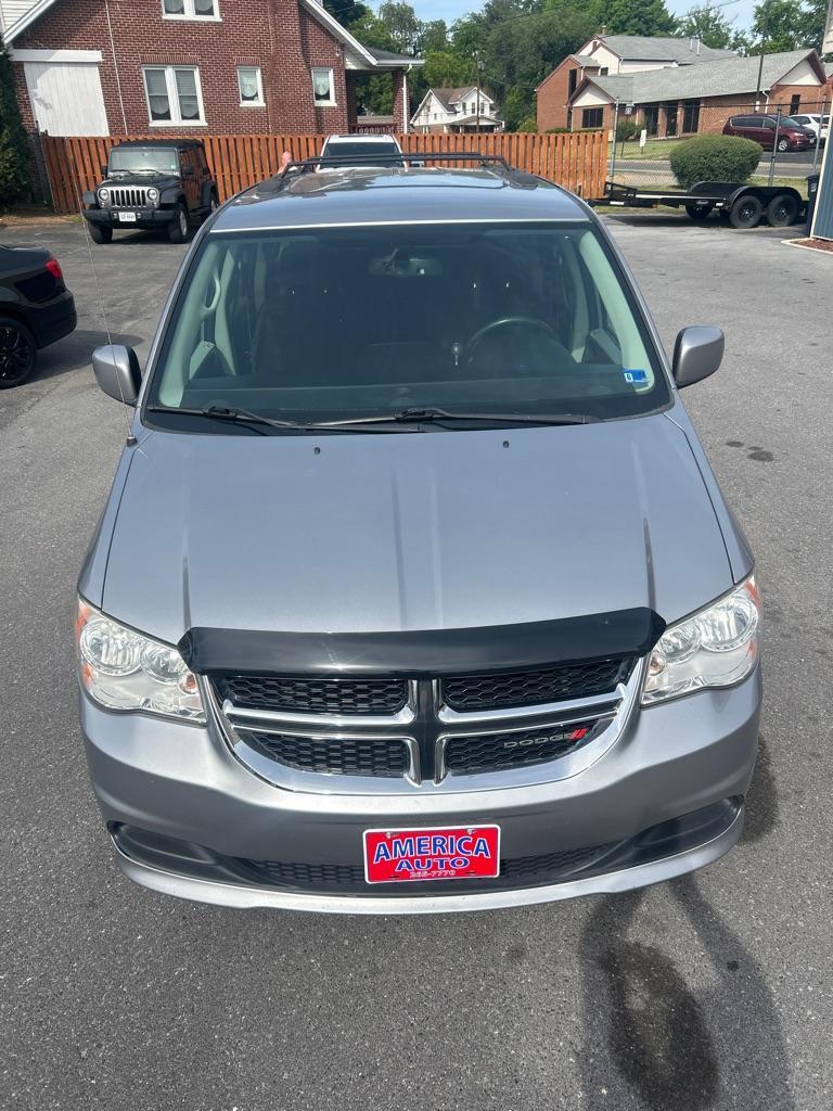 2016 SILVER DODGE GRAND CARAVAN SXT (2C4RDGCG8GR) with an 3.6L engine, Automatic transmission, located at 2514 Williamson Rd NE, Roanoke, VA, 24012, (540) 265-7770, 37.294636, -79.936249 - NO CREDIT CHECK FINANCING WITH ONLY $2800 DOWN PAYMENT!!!! Check out our website www.needausedvehicle.com for our No Credit Check/ In House Financing options!! No Credit Check Available!!! In House Financing Available!!! All Clean Title Vehicles (no Salvaged or flooded vehicles ever on our lot)! - Photo#1