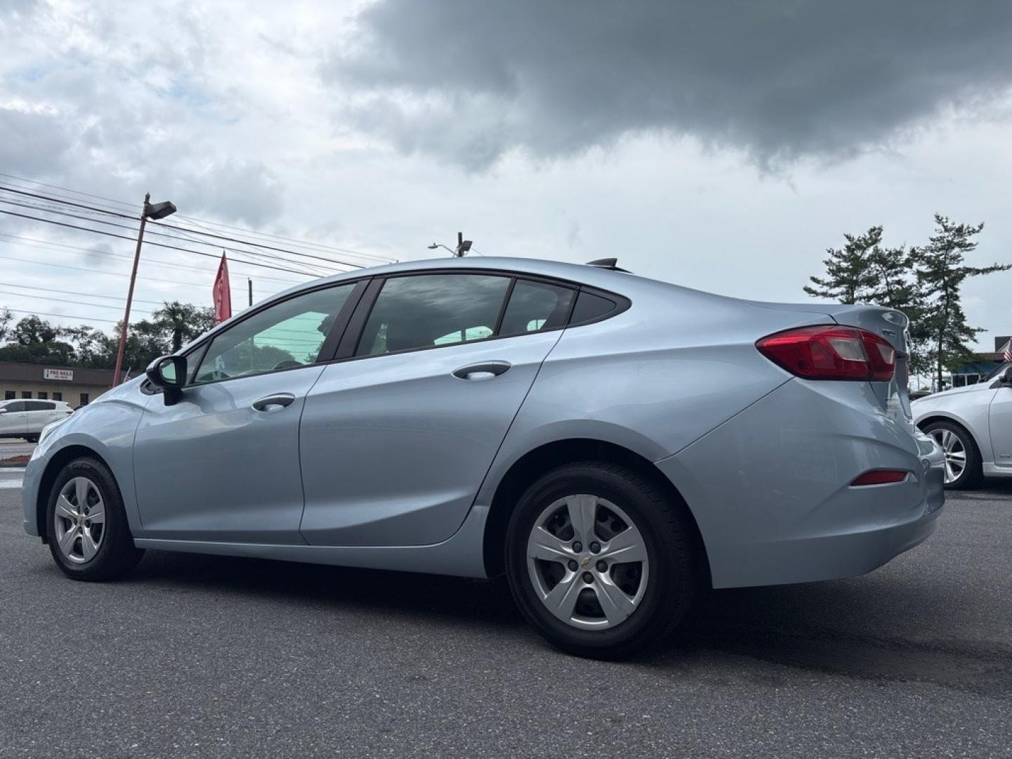 2018 BLUE CHEVROLET CRUZE LS (1G1BC5SM5J7) with an 1.4L engine, Automatic transmission, located at 2514 Williamson Rd NE, Roanoke, VA, 24012, (540) 265-7770, 37.294636, -79.936249 - NO CREDIT CHECK FINANCING WITH ONLY $2400 DOWN PAYMENT!!!! Check out our website www.needausedvehicle.com for our No Credit Check/ In House Financing options!! No Credit Check Available!!! In House Financing Available!!! All Clean Title Vehicles (no Salvaged or flooded vehicles ever on our lot)!- Photo#2