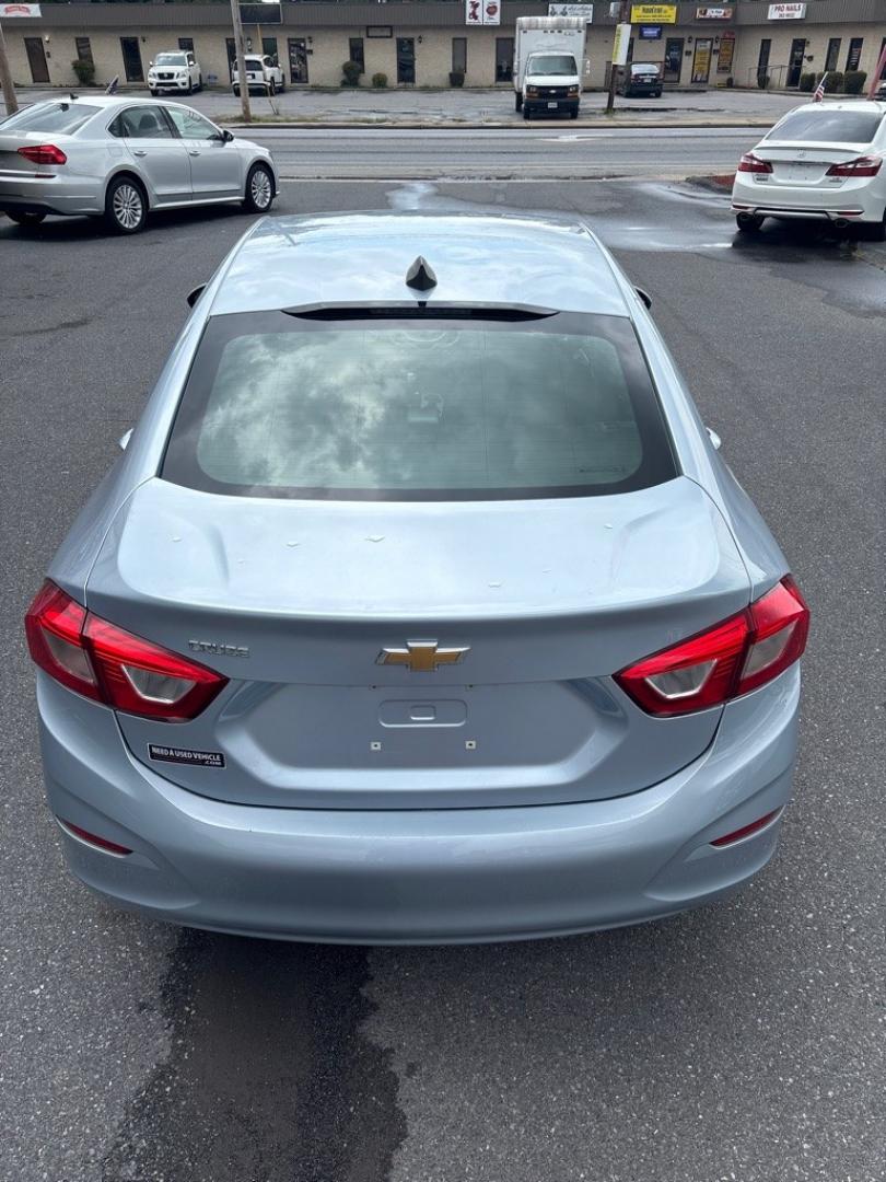 2018 BLUE CHEVROLET CRUZE LS (1G1BC5SM5J7) with an 1.4L engine, Automatic transmission, located at 2514 Williamson Rd NE, Roanoke, VA, 24012, (540) 265-7770, 37.294636, -79.936249 - NO CREDIT CHECK FINANCING WITH ONLY $2400 DOWN PAYMENT!!!! Check out our website www.needausedvehicle.com for our No Credit Check/ In House Financing options!! No Credit Check Available!!! In House Financing Available!!! All Clean Title Vehicles (no Salvaged or flooded vehicles ever on our lot)!- Photo#3