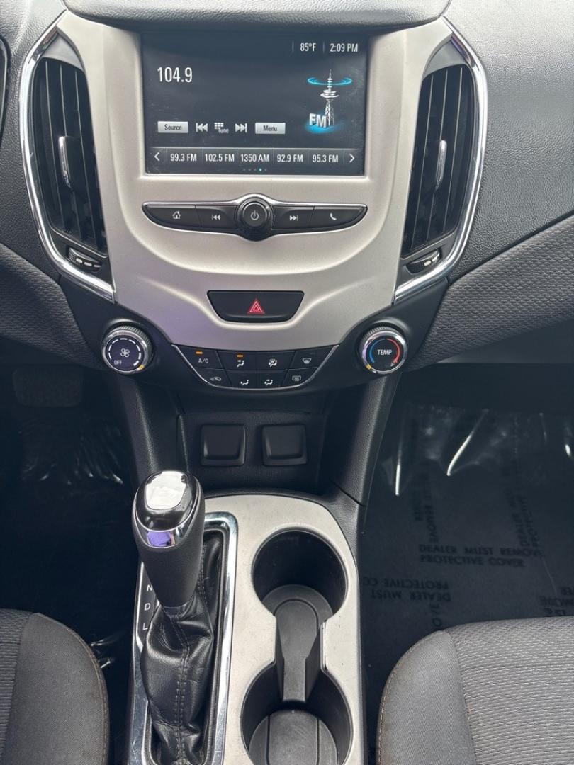 2018 BLUE CHEVROLET CRUZE LS (1G1BC5SM5J7) with an 1.4L engine, Automatic transmission, located at 2514 Williamson Rd NE, Roanoke, VA, 24012, (540) 265-7770, 37.294636, -79.936249 - NO CREDIT CHECK FINANCING WITH ONLY $2400 DOWN PAYMENT!!!! Check out our website www.needausedvehicle.com for our No Credit Check/ In House Financing options!! No Credit Check Available!!! In House Financing Available!!! All Clean Title Vehicles (no Salvaged or flooded vehicles ever on our lot)!- Photo#7
