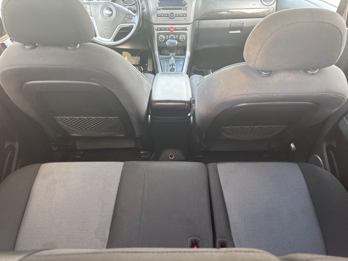 2014 GOLD CHEVROLET CAPTIVA LS (3GNAL2EK3ES) with an 2.4L engine, Automatic transmission, located at 2514 Williamson Rd NE, Roanoke, VA, 24012, (540) 265-7770, 37.294636, -79.936249 - NO CREDIT CHECK FINANCING WITH ONLY $1800 DOWN PAYMENT!!!! Check out our website www.needausedvehicle.com for our No Credit Check/ In House Financing options!! No Credit Check Available!!! In House Financing Available!!! All Clean Title Vehicles (no Salvaged or flooded vehicles ever on our lot)!- Photo#3