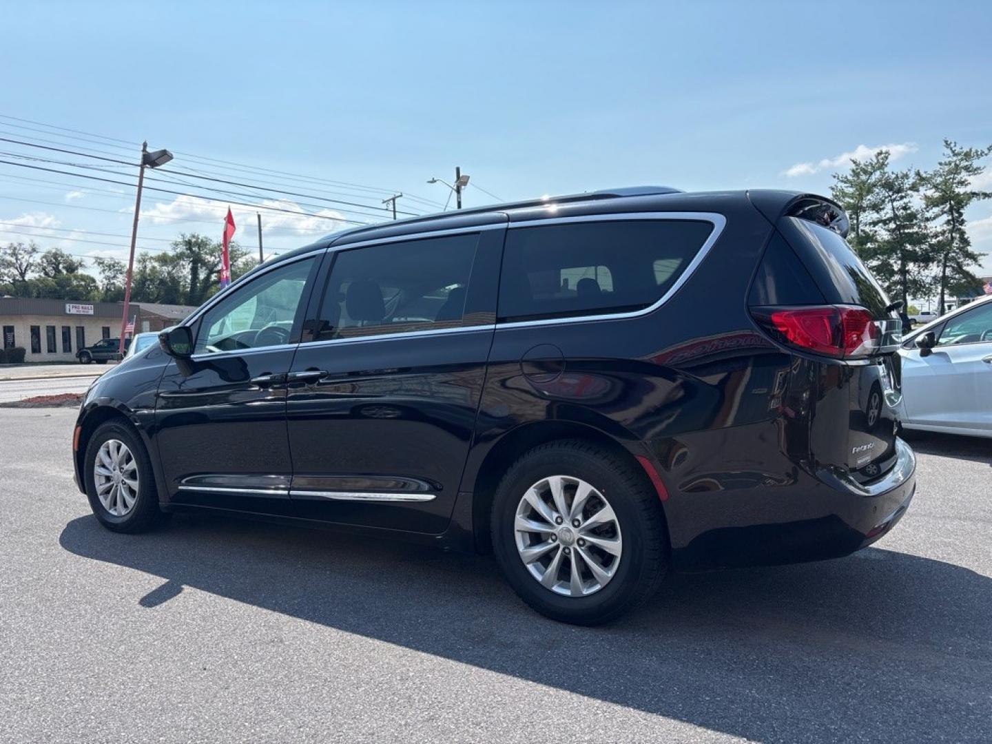 2019 BLACK CHRYSLER PACIFICA TOURING L (2C4RC1BG8KR) with an 3.6L engine, Automatic transmission, located at 2514 Williamson Rd NE, Roanoke, VA, 24012, (540) 265-7770, 37.294636, -79.936249 - NO CREDIT CHECK FINANCING WITH ONLY $2800 DOWN PAYMENT!!!! Check out our website www.needausedvehicle.com for our No Credit Check/ In House Financing options!! No Credit Check Available!!! In House Financing Available!!! All Clean Title Vehicles (no Salvaged or flooded vehicles ever on our lot)!- Photo#1