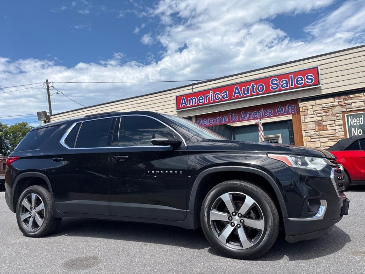 2018 BLACK CHEVROLET TRAVERSE LT (1GNEVHKW0JJ) with an 3.6L engine, Automatic transmission, located at 2514 Williamson Rd NE, Roanoke, VA, 24012, (540) 265-7770, 37.294636, -79.936249 - NO CREDIT CHECK FINANCING WITH ONLY $4500 DOWN PAYMENT!!!! Check out our website www.needausedvehicle.com for our No Credit Check/ In House Financing options!! No Credit Check Available!!! In House Financing Available!!! All Clean Title Vehicles (no Salvaged or flooded vehicles ever on our lot)!- Photo#0