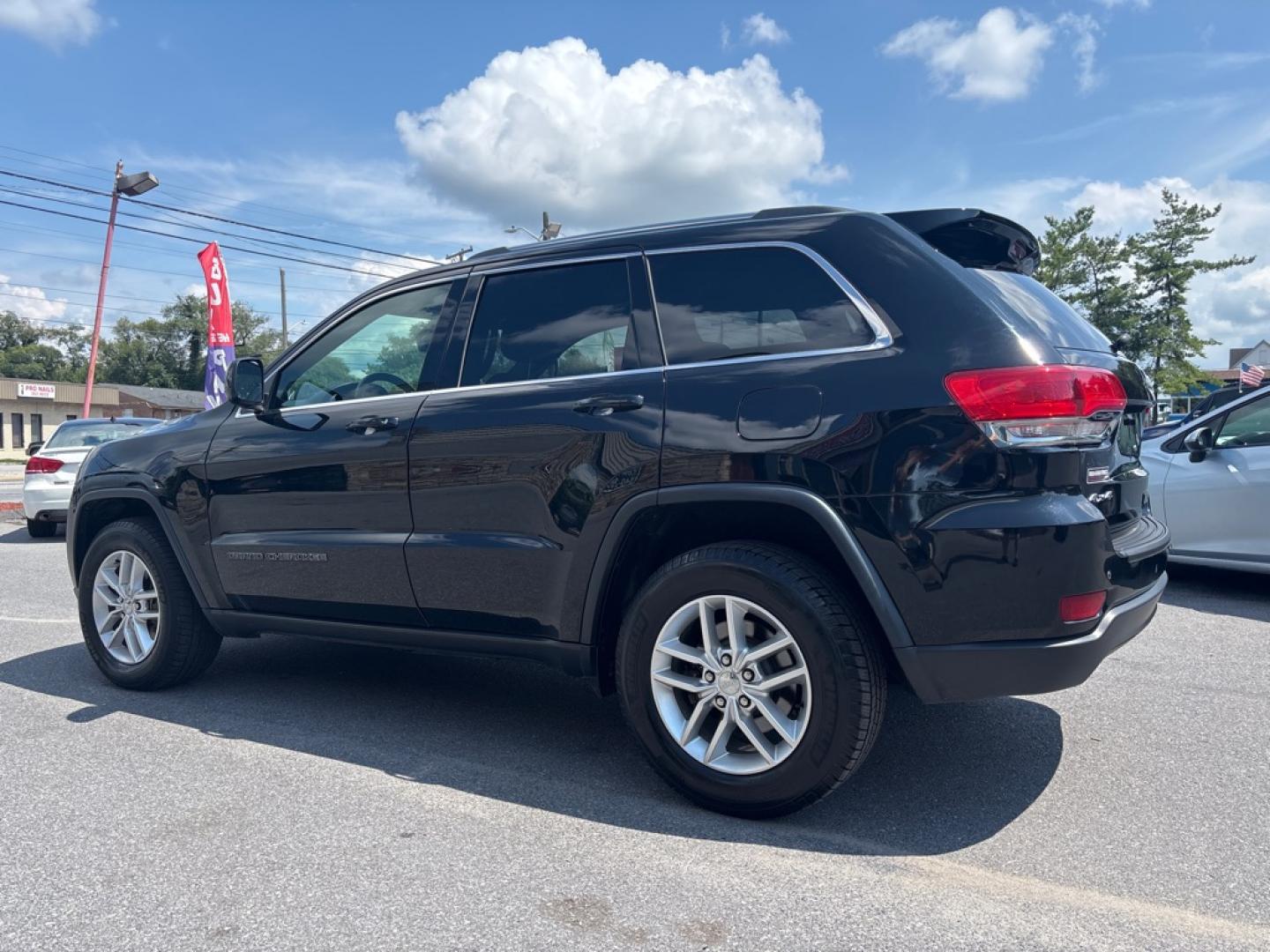 2017 BLACK JEEP GRAND CHEROKEE LAREDO (1C4RJFAG4HC) with an 3.6L engine, Automatic transmission, located at 2514 Williamson Rd NE, Roanoke, VA, 24012, (540) 265-7770, 37.294636, -79.936249- Photo#2