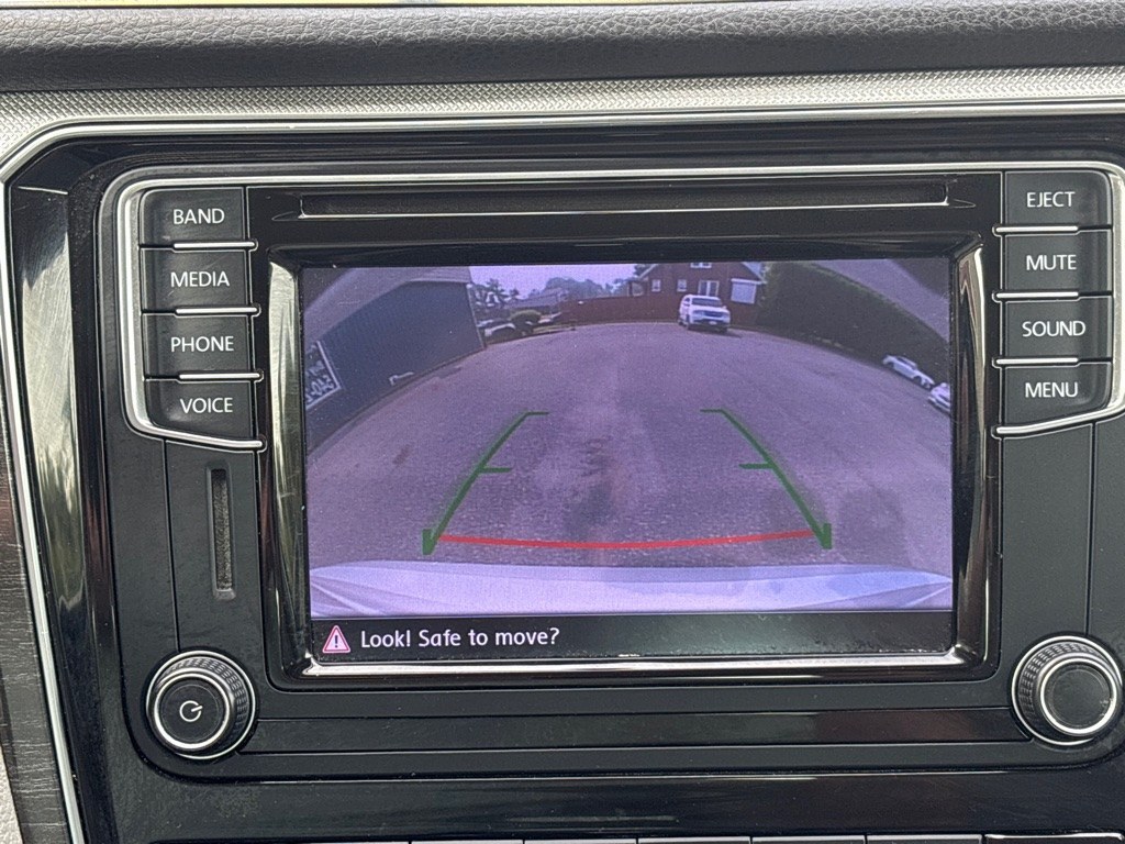 2016 GRAY VOLKSWAGEN PASSAT SE (1VWBT7A34GC) with an 1.8L engine, Automatic transmission, located at 2514 Williamson Rd NE, Roanoke, VA, 24012, (540) 265-7770, 37.294636, -79.936249 - NO CREDIT CHECK FINANCING WITH ONLY $3500 DOWN PAYMENT!!!! Check out our website www.needausedvehicle.com for our No Credit Check/ In House Financing options!! No Credit Check Available!!! In House Financing Available!!! All Clean Title Vehicles (no Salvaged or flooded vehicles ever on our lot)!- Photo#9