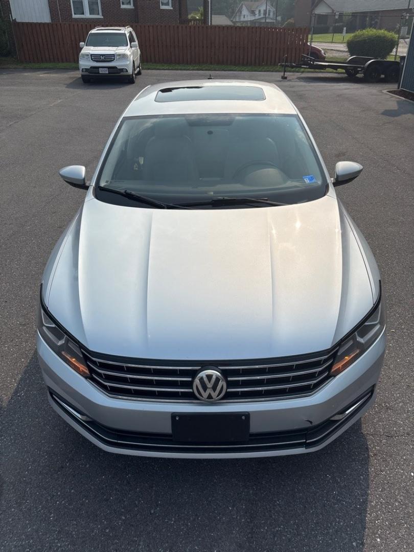 2016 GRAY VOLKSWAGEN PASSAT SE (1VWBT7A34GC) with an 1.8L engine, Automatic transmission, located at 2514 Williamson Rd NE, Roanoke, VA, 24012, (540) 265-7770, 37.294636, -79.936249 - NO CREDIT CHECK FINANCING WITH ONLY $3500 DOWN PAYMENT!!!! Check out our website www.needausedvehicle.com for our No Credit Check/ In House Financing options!! No Credit Check Available!!! In House Financing Available!!! All Clean Title Vehicles (no Salvaged or flooded vehicles ever on our lot)!- Photo#10