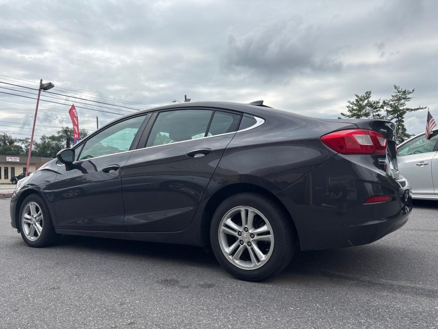2016 GRAY CHEVROLET CRUZE LT (1G1BE5SM5G7) with an 1.4L engine, Automatic transmission, located at 2514 Williamson Rd NE, Roanoke, VA, 24012, (540) 265-7770, 37.294636, -79.936249 - NO CREDIT CHECK FINANCING WITH ONLY $1800 DOWN PAYMENT!!!! Check out our website www.needausedvehicle.com for our No Credit Check/ In House Financing options!! No Credit Check Available!!! In House Financing Available!!! All Clean Title Vehicles (no Salvaged or flooded vehicles ever on our lot)!- Photo#1