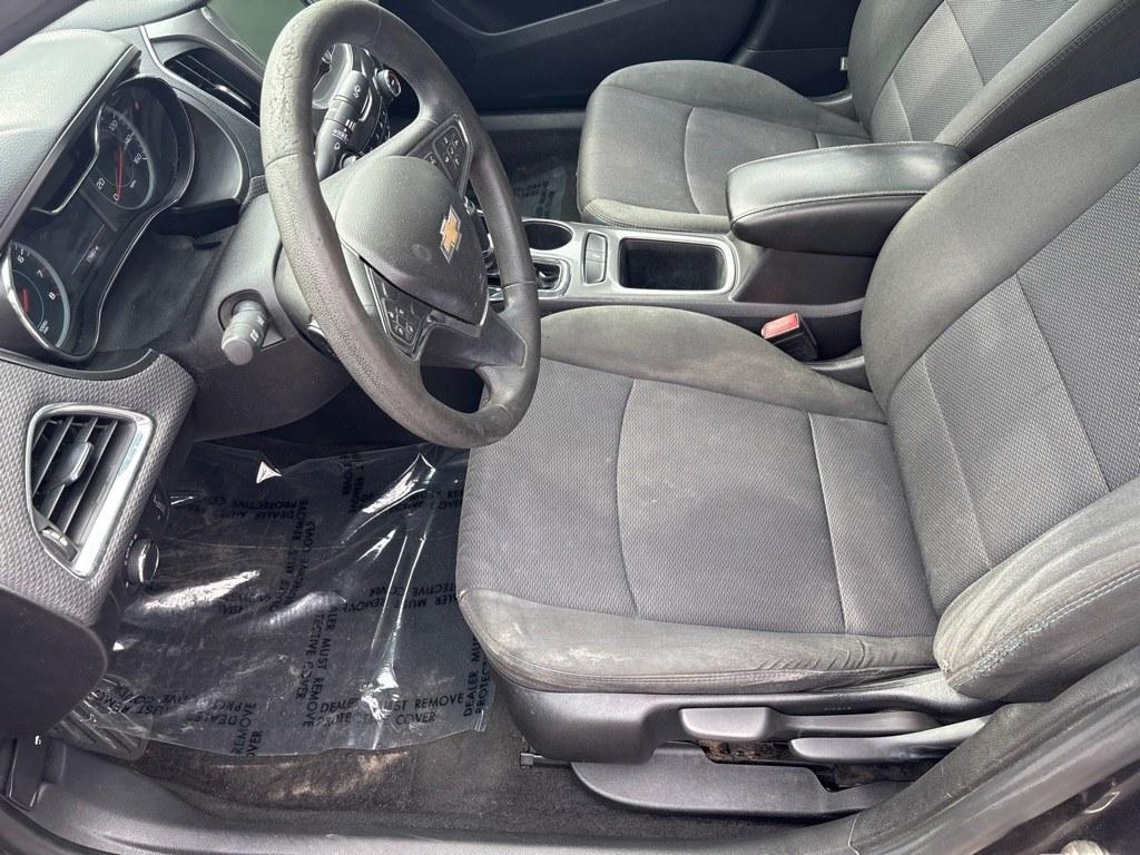 2016 GRAY CHEVROLET CRUZE LT (1G1BE5SM5G7) with an 1.4L engine, Automatic transmission, located at 2514 Williamson Rd NE, Roanoke, VA, 24012, (540) 265-7770, 37.294636, -79.936249 - NO CREDIT CHECK FINANCING WITH ONLY $1800 DOWN PAYMENT!!!! Check out our website www.needausedvehicle.com for our No Credit Check/ In House Financing options!! No Credit Check Available!!! In House Financing Available!!! All Clean Title Vehicles (no Salvaged or flooded vehicles ever on our lot)!- Photo#4