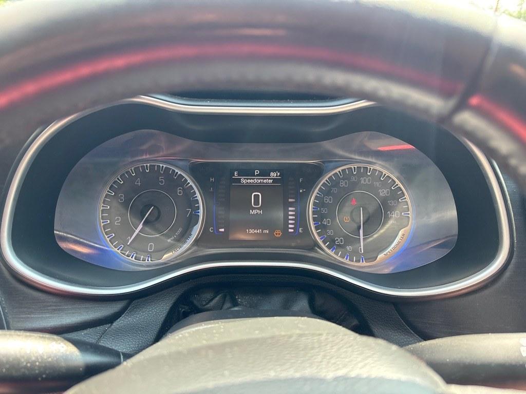 2015 BLUE CHRYSLER 200 LIMITED (1C3CCCABXFN) with an 2.4L engine, Automatic transmission, located at 2514 Williamson Rd NE, Roanoke, VA, 24012, (540) 265-7770, 37.294636, -79.936249 - NO CREDIT CHECK FINANCING WITH ONLY $2300 DOWN PAYMENT!!!! Check out our website www.needausedvehicle.com for our No Credit Check/ In House Financing options!! No Credit Check Available!!! In House Financing Available!!! All Clean Title Vehicles (no Salvaged or flooded vehicles ever on our lot)!- Photo#5