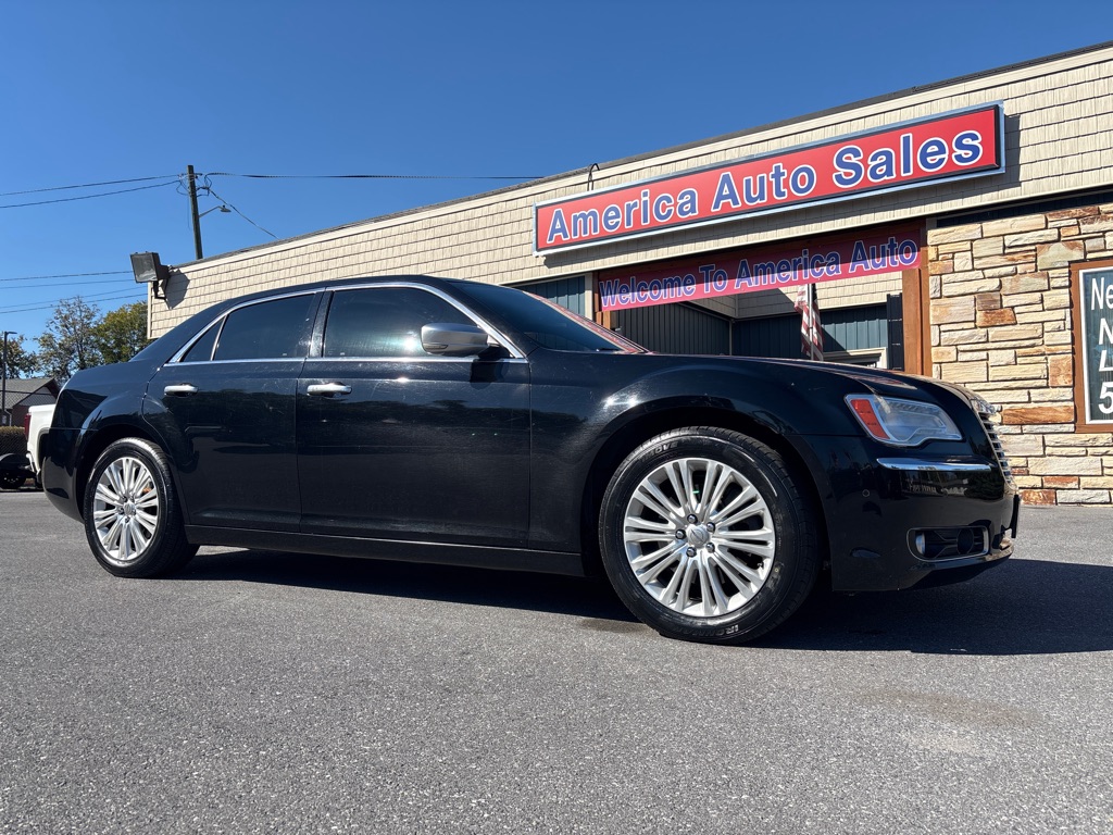 photo of 2013 CHRYSLER 300C VARVATOS
