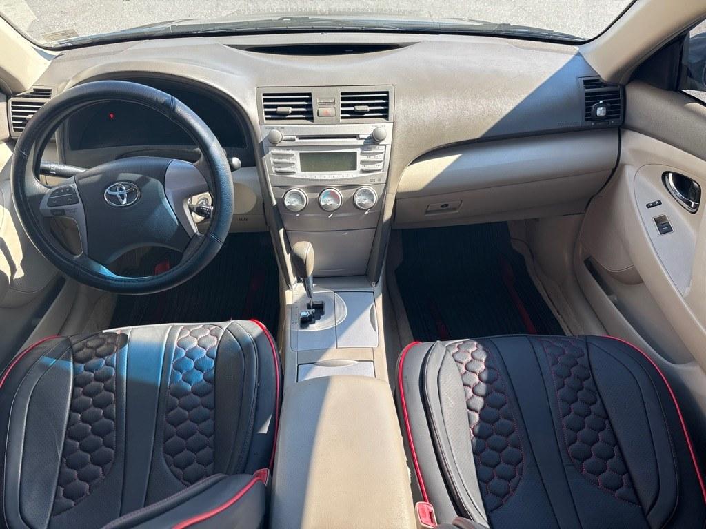 2010 GRAY TOYOTA CAMRY BASE (4T1BF3EK5AU) with an 2.5L engine, Automatic transmission, located at 2514 Williamson Rd NE, Roanoke, VA, 24012, (540) 265-7770, 37.294636, -79.936249 - NO CREDIT CHECK FINANCING WITH ONLY $2000 DOWN PAYMENT!!!! Check out our website www.needausedvehicle.com for our No Credit Check/ In House Financing options!! No Credit Check Available!!! In House Financing Available!!! All Clean Title Vehicles (no Salvaged or flooded vehicles ever on our lot)!- Photo#3