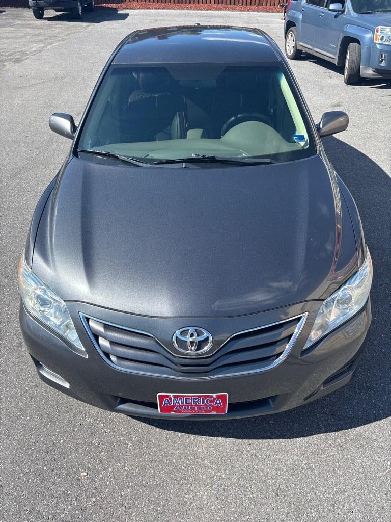 2010 GRAY TOYOTA CAMRY BASE (4T1BF3EK5AU) with an 2.5L engine, Automatic transmission, located at 2514 Williamson Rd NE, Roanoke, VA, 24012, (540) 265-7770, 37.294636, -79.936249 - NO CREDIT CHECK FINANCING WITH ONLY $2000 DOWN PAYMENT!!!! Check out our website www.needausedvehicle.com for our No Credit Check/ In House Financing options!! No Credit Check Available!!! In House Financing Available!!! All Clean Title Vehicles (no Salvaged or flooded vehicles ever on our lot)!- Photo#9